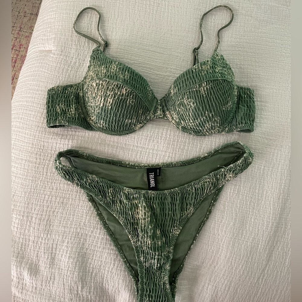 TRIANGL bikini